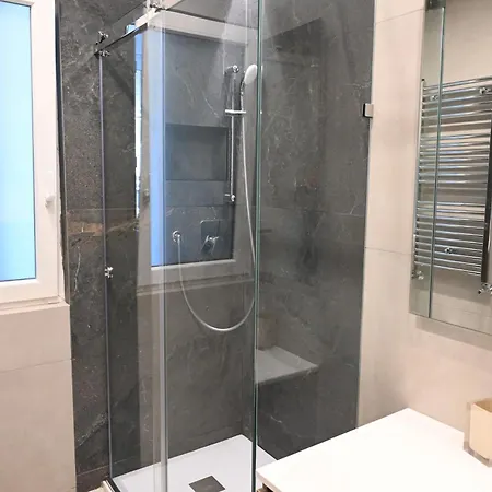 Garden Fuorigrotta アパート